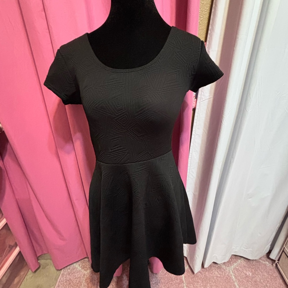 Planet Gold Black Textured Dress
